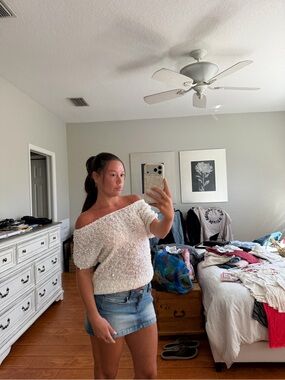 Vintage Off-Shoulder Bouclé Top in White
